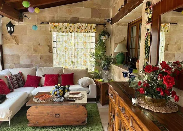 Holiday home Casuca Montanesa En Santander